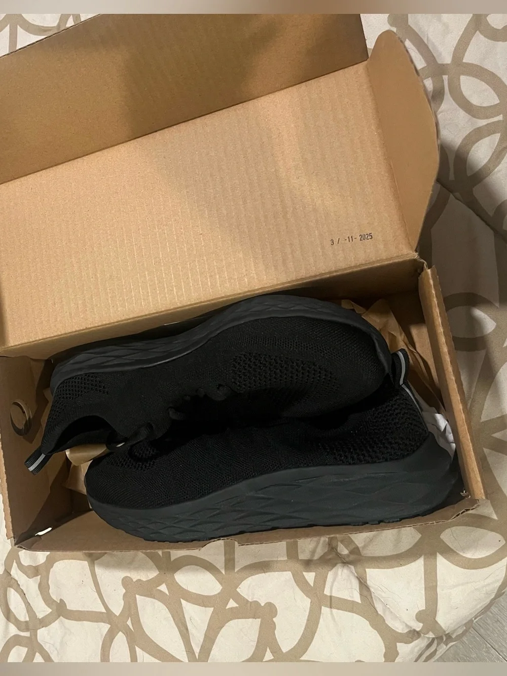 NEW Women’s Non-Slip Sneakers